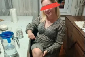 Evli Sarışın Leyla