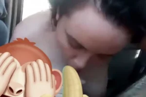 Köylü Hatun Arabada