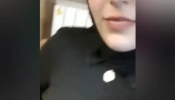 Snaptan Düşen Ünili Türbanlı