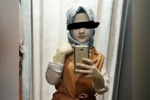 Türbanlı Ceren