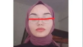 Türbanlı Genç Kız 22
