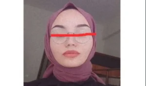 Türbanlı Genç Kız 22
