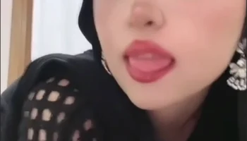 Türbanlı Hatunun Videoları