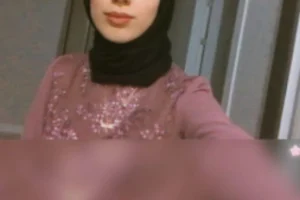 Türbanlı Z Kuşağı Büşra