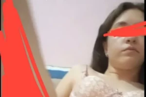 18'lik kız sevgilisi için neler sokuyor