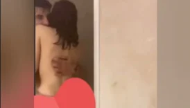 Banyona ufak bi sikiş dönmüş