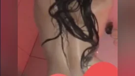 Duşta sikiş gibisi var mı