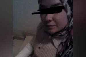 Eskilerden güzel kızın arşivi türbanlı