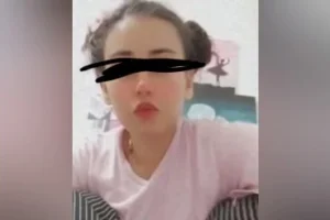 Genç kızın videoları