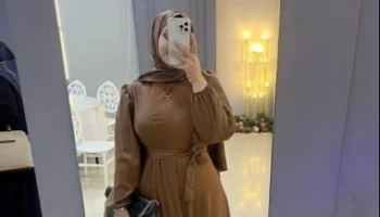 Güzel tombul türbanlı kızın arşivi