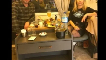 Hep Gençleri Gördük Buyrun Buda Orta Yaşlı Çift