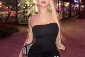 İzmir’li Sarışın Afet Buse