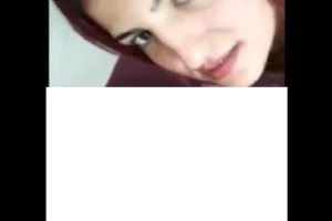 Kızıl Hatun Adamın Gtü Bi Güzel Temizliyor