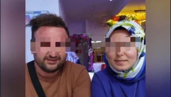 Tatilde 180 Derece Dönüş Yapan Çift