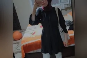 Türbanlı Özbek Hatun