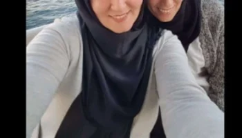 Türbanlı Sevenler İçin Dostlar 25 dk