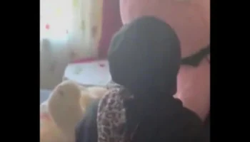 Türbanlı Yenge Yengesiyle Takılan Eleman Sesli