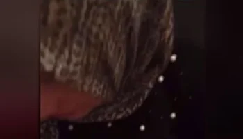 Türbanlı kadın oral seks yapıyor