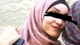 Türbanlı kızın güzel göğüsleri harika birşey
