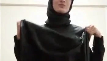 Türbanlı yayıncı