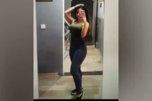 Üniversiteli Zehra