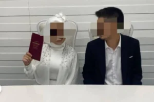 Yeni evli çiftin arşivi Türbanlı