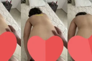 amcık minicik sik kafasını anca alıyor