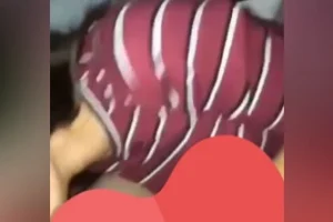 Alkölü fazla kaçıran gençler ateşli bir şekilde sevişiyor