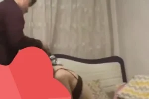 Harika Fizikli güzel memeli Türk üniversiteli kızına Sakso çektirip domaltıp Sikiyor