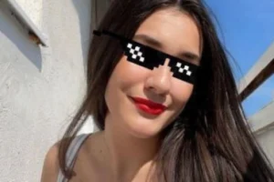 İsmi Feyza çok iyi fiziği var hatunun