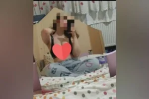 Tatlı bir hatun tamamı linkte