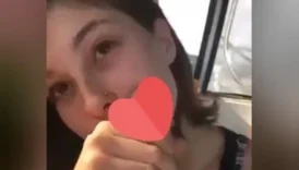 Uludağ'a çıkarken teleferikte sevgilisini boşaltıyor