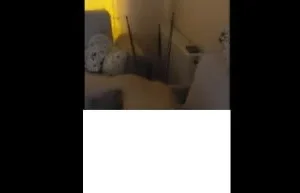 Adamın Karısını Sesiz Sedasız Sikiyor