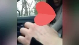 Arabada nişanlısına çok sağlam sakso çekiyor Emel