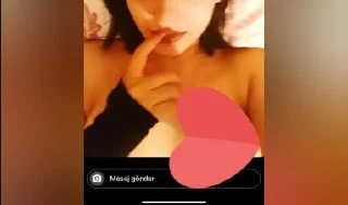 Azgın Gotik İnstada Takılıyor