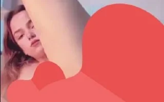 Beyaz tenli küçük memeli harika amı olan Türk kızı Feride
