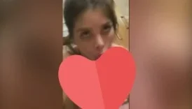 Biraz muhabbet ve kısa seks görüntüleri
