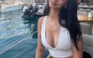 Evli Çift V2 Sikiş Videolu Dostlar Seri Doluşalım