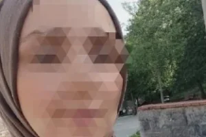 Evli türbanlı hatunun arşivi