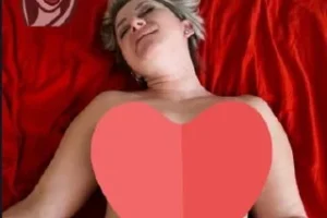 Genç Kızlara Taş Çıkartan Sarışın Türk Milf
