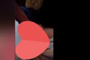 Kekonun orospusu olan türbanlı s*kso tamamı linkte