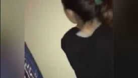 Kızı sınıf arkadaşları tenha yerde grup sikiyor