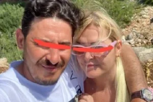 Olgun kadın ve sevgilisi
