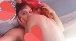 Pembe Saçlı Tatlı Sürtük KucaktaPembe Saçlı Tatlı Sürtük Kucakta