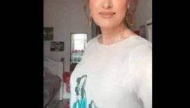 Seksi Kızıl Karısını Sergiliyor