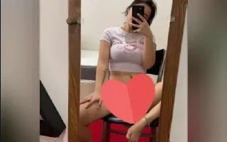 Takipçimiz 19 Yaşındaki Hala Kızının Onlyfans Hesabına Denk Gelmiş