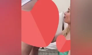 Tay gibi üniversiteli kız
