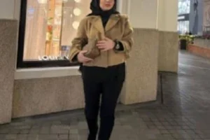 Türbanlı Hemşire