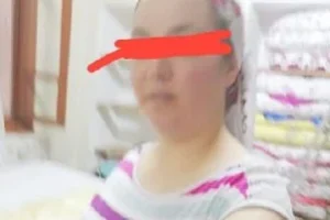 Türbanlı kadın ve eşiyle videoları