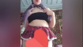 Türbanlı konseptiyle videoları olan hatun